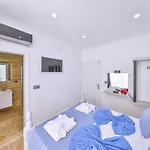Maksi 1 Vila