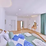Maksi 1 Villa